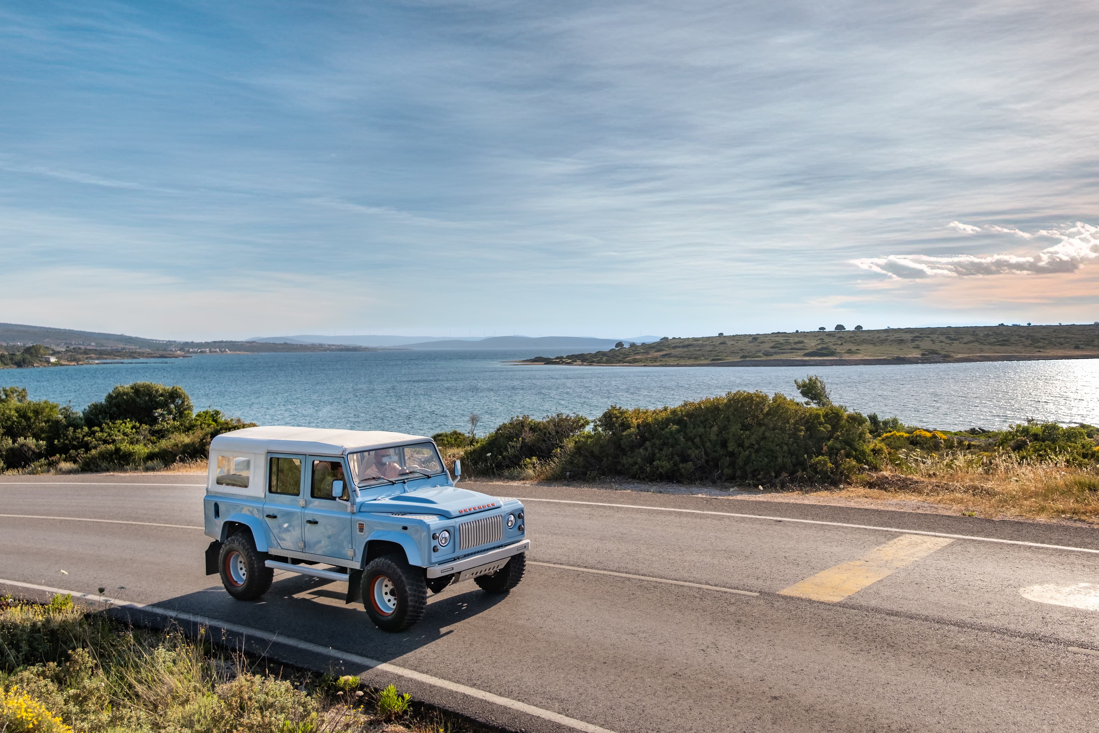 Monarch Defender - Bespoke Land Rover Builds