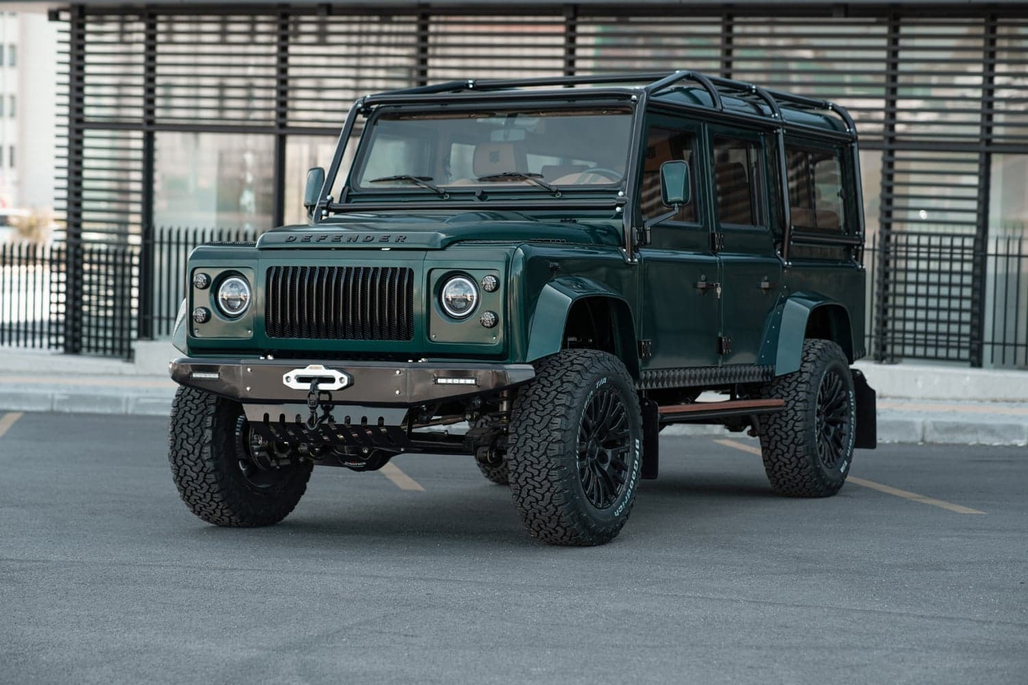 Exterior on the street, Defender 110