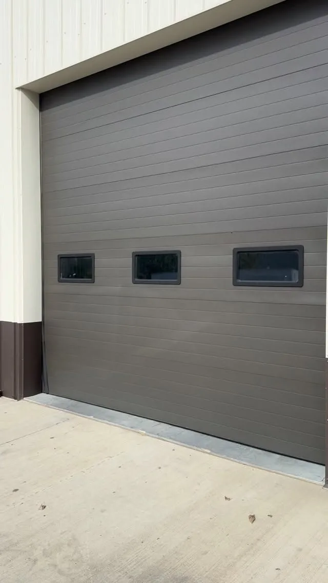 Monarch Defender builds bespoke luxury Land Rover Defenders with modern performance, handcrafted interiors, and timeless design. More than a vehicle, a statement.

#MonarchDefender #LuxuryDefender #LandRoverDefender #CustomDefender #BespokeDefender #LuxurySUV #DefenderBuild #Custom4x4 #LuxuryCars #CarCollectors #DreamGarage #ExoticSUV #Restomod #Classic4x4 #LuxuryLifestyle